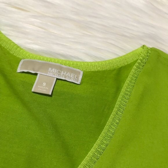 Micheal Kors Lime Green V Neck Sleeveless Top - Picture 6 of 6